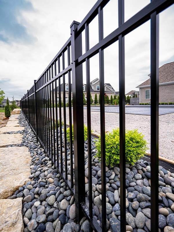 Aluminum fencing benefits in Cincinnati Ohio